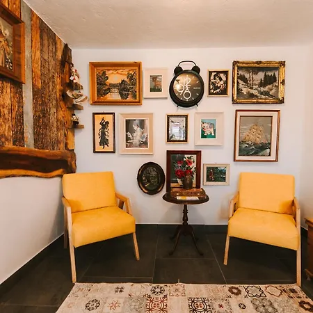 Kuca S Osmijehom Tatil Evi Livno